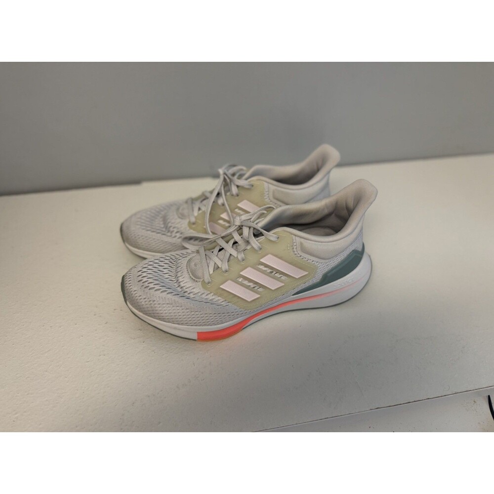 Adidas EQ21 Run Women's Light Gray Running Course A Pied Shoes Size 8